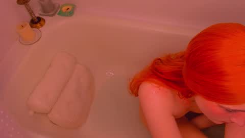 Snapshot of foxy_jpg chatting on December 2025 10:16:02 PM Sue online show from December 2025 10:16:02 PM