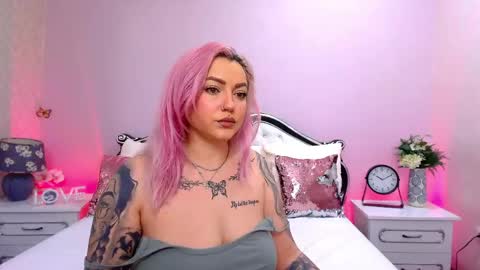 Clarisee online show from April 2026 06:15:01 PM