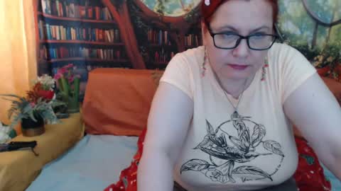 Snapshot of foxydesiree chatting on June 2026 09:03:01 AM foxydesiree online show from June 2026 09:03:01 AM