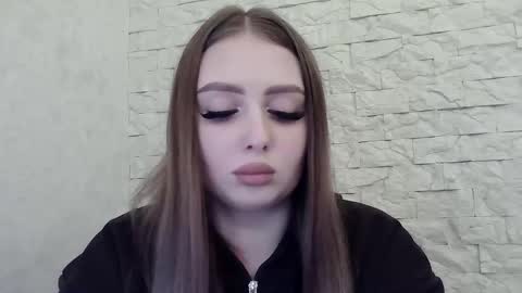 Snapshot of foxyflaree chatting on November 2025 03:25:02 PM Alice online show from November 2025 03:25:02 PM