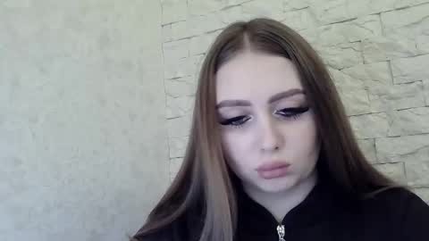 Snapshot of foxyflaree chatting on November 2025 05:38:01 PM Alice online show from November 2025 05:38:01 PM