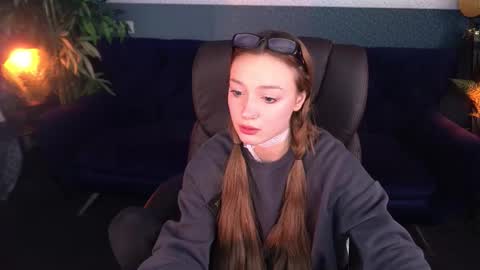 Maya online show from October 2025 12:39:01 PM