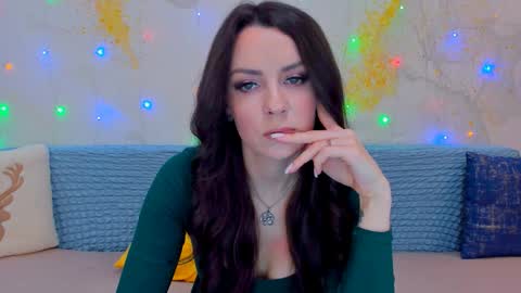 Foxy online show from November 2025 12:19:02 PM