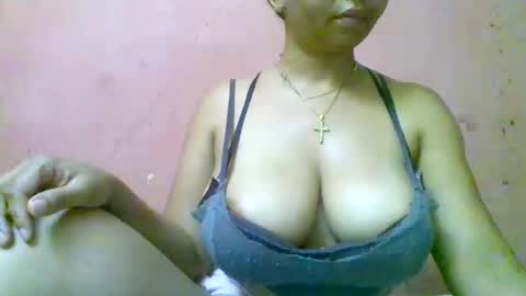 Snapshot of fracisca2204 chatting on November 2025 11:38:02 AM fracisca2204 online show from November 2025 11:38:02 AM