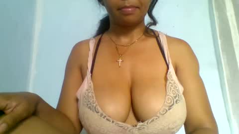 fracisca2204 online show from December 2025 04:10:01 AM