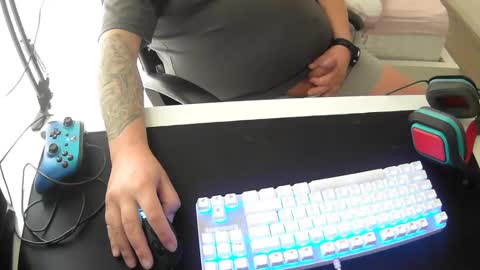 Snapshot of frainter1 chatting on February 2025 12:43:02 PM frainter1 online show from February 2025 12:43:02 PM