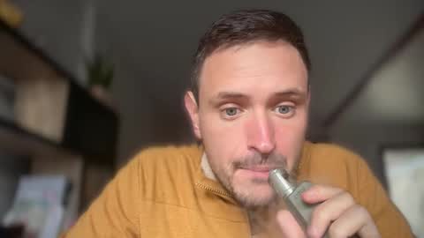 Snapshot of fraisetagada359 chatting on November 2025 11:43:02 AM fraisetagada359 online show from November 2025 11:43:02 AM