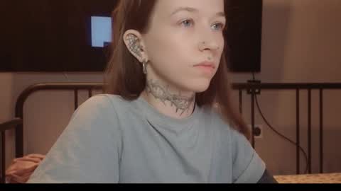 fran_bow online show from March 2026 01:48:02 PM