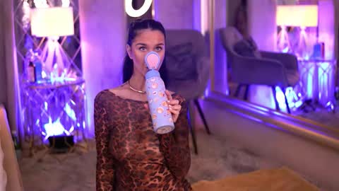 Snapshot of francescadante chatting on February 2026 07:07:01 AM francescadante online show from February 2026 07:07:01 AM