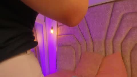 francheska121 online show from April 2026 05:21:01 PM