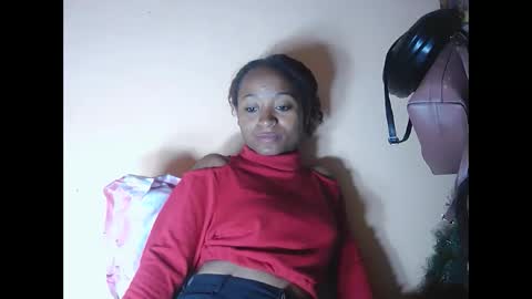 Snapshot of francine925426 chatting on October 2025 04:07:01 PM francine925426 online show from October 2025 04:07:01 PM