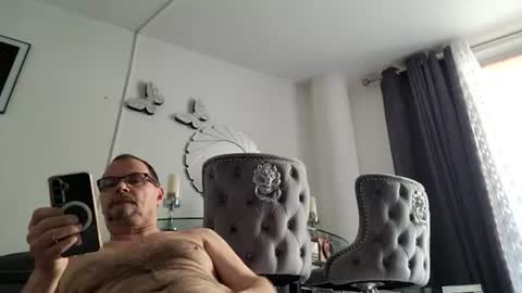 Snapshot of franciscomalin chatting on June 2026 07:22:02 AM franciscomalin online show from June 2026 07:22:02 AM