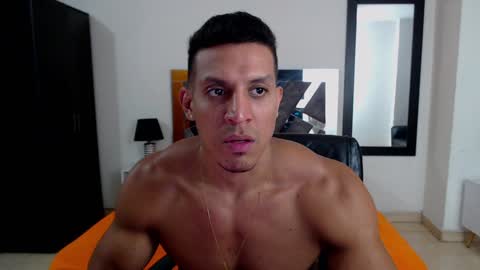 Snapshot of frank_heaven_shore chatting on December 2024 08:58:02 PM Frank online show from December 2024 08:58:02 PM