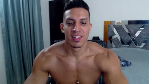 Snapshot of frank_heaven_shore chatting on January 2025 06:12:02 PM Frank online show from January 2025 06:12:02 PM