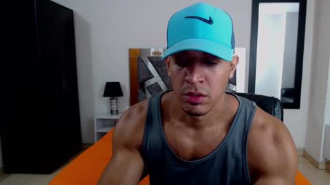 Snapshot of frank_heaven_shore chatting on February 2025 05:03:02 PM Frank online show from February 2025 05:03:02 PM