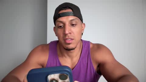 Snapshot of frank_heaven_shore chatting on November 2025 07:13:01 PM Frank online show from November 2025 07:13:01 PM