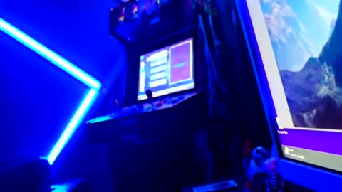 frankievw9 online show from September 2025 10:59:01 AM