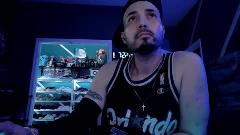 frankievw9 online show from September 2025 11:21:02 AM