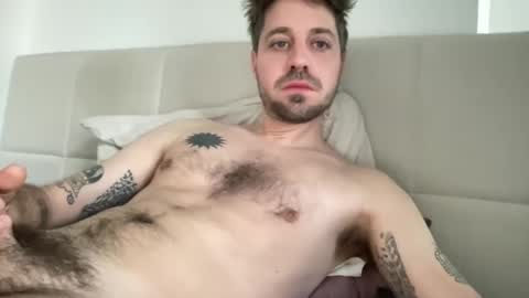 Snapshot of frankybiiig chatting on March 2025 09:53:02 AM thegoodandbiiig online show from March 2025 09:53:02 AM