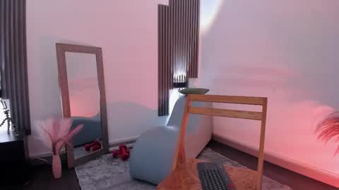 Fransheska online show from February 2026 12:15:01 PM