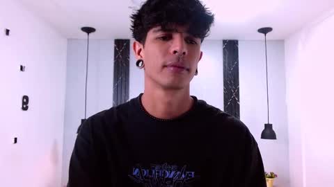 Snapshot of franvill_trato chatting on October 2025 07:16:01 PM Franvill trato online show from October 2025 07:16:01 PM