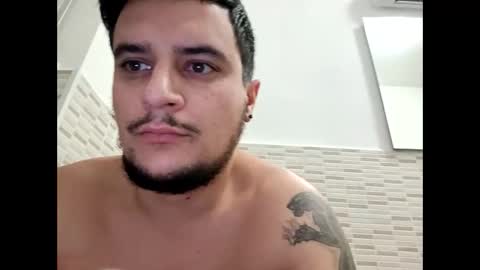 Snapshot of fraromeo2 chatting on December 2024 04:28:01 PM fraromeo2 online show from December 2024 04:28:01 PM