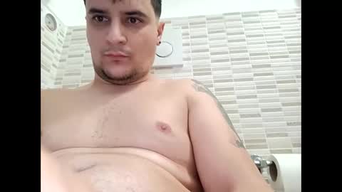 Snapshot of fraromeo2 chatting on February 2025 04:58:01 PM fraromeo2 online show from February 2025 04:58:01 PM