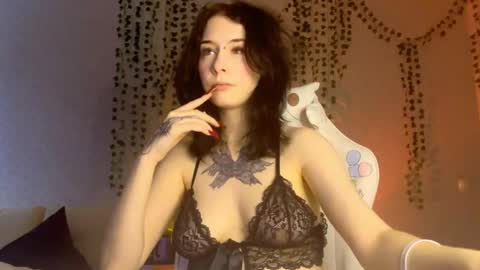 mistress Bastet and  mintcola online show from March 2025 01:06:02 PM