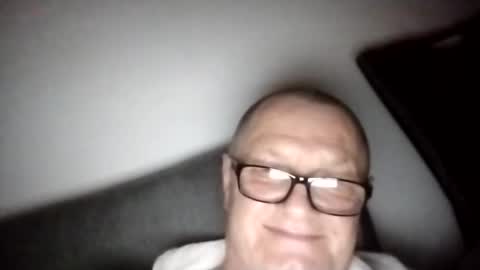 Wolfi online show from February 2025 06:21:01 PM