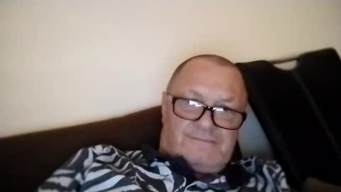 Wolfi online show from September 2025 06:24:02 AM