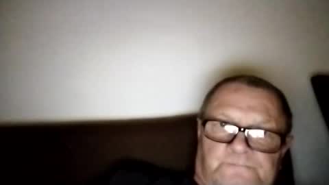 Wolfi online show from October 2025 02:12:01 PM