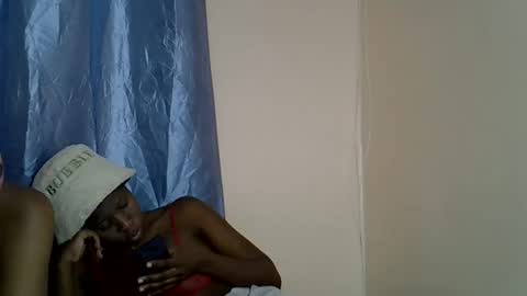 kiki online show from October 2025 07:04:02 PM