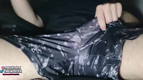 FreakoVix      online show from June 2026 07:58:02 PM