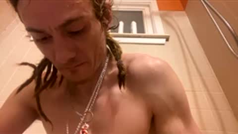 Snapshot of freaktwink420 chatting on December 2025 05:46:01 AM Squirrel twink online show from December 2025 05:46:01 AM