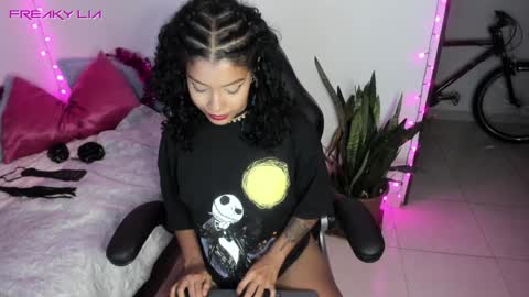 Snapshot of freaky_lia chatting on December 2024 11:29:02 PM Lia Gomez online show from December 2024 11:29:02 PM