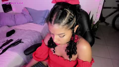 Snapshot of freaky_lia chatting on February 2025 02:42:02 AM Lia Gomez online show from February 2025 02:42:02 AM