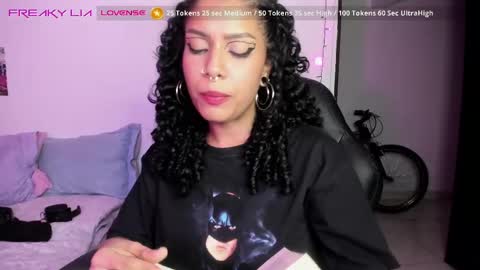 Snapshot of freaky_lia chatting on February 2025 02:58:02 AM Lia Gomez online show from February 2025 02:58:02 AM