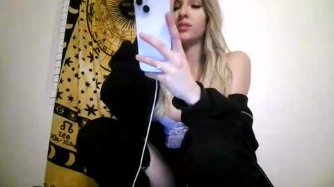 freakybankss online show from March 2026 10:17:03 PM