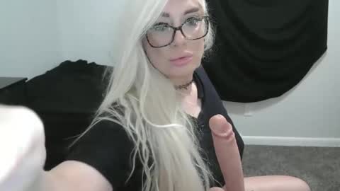 Freaky Barbi online show from October 2025 03:53:01 PM