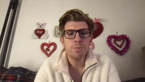 Snapshot of freddyfootball chatting on February 2026 12:48:01 AM Freddy Foot Balls online show from February 2026 12:48:01 AM