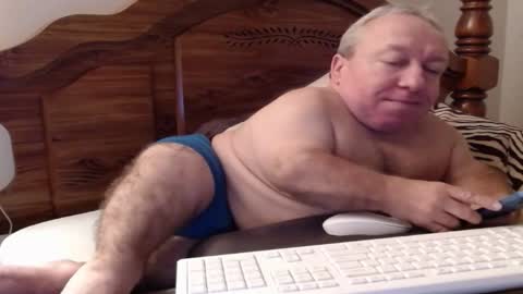 Cute Lil Man online show from October 2025 05:41:02 AM