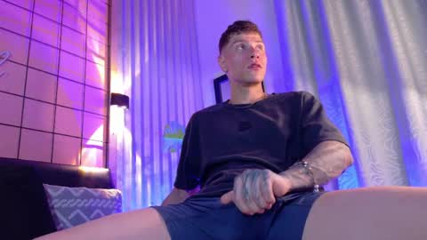 Xavier online show from April 2026 01:45:01 AM