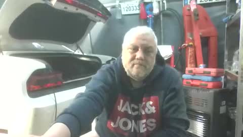 frenchdaddy95 online show from March 2026 09:30:01 PM