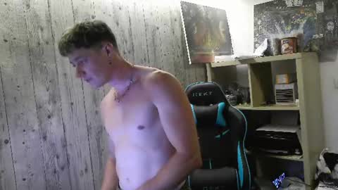 Snapshot of frenchhornybibs chatting on June 2026 08:18:01 PM French Horny Bibs online show from June 2026 08:18:01 PM