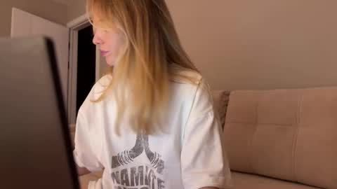 Snapshot of frenzyfoxs chatting on March 2026 08:46:02 PM Jason and Sonya online show from March 2026 08:46:02 PM