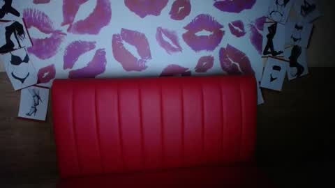 FreyaDak online show from November 2025 12:13:01 PM