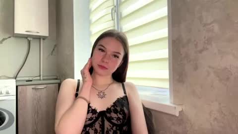 freyagray online show from June 2026 01:02:01 PM