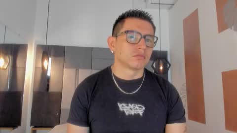  ALIS AND ALEX  online show from November 2025 01:00:02 PM