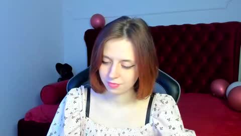 FreyaVey online show from February 2026 06:12:02 AM