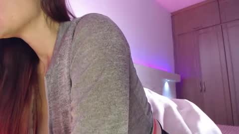 FREYJA LOREN online show from December 2024 06:08:01 PM